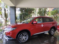 Bán Mitsubishi Outlander 2019 - Giảm giá lớn cực sốc chiếc xe Mitsubishi Outlander 2.0 Premium, sản xuất 2019, màu đỏ, có sẵn xe, giao nhanh toàn quốc