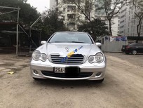 Cần bán Mercedes-Benz C class  C240 2005 - Xe Mercedes C240 năm sản xuất 2005, màu bạc, nhập khẩu giá cạnh tranh