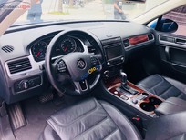 Cần bán Volkswagen Touareg 2016 - Bán Volkswagen Touareg 3.6 AT năm sản xuất 2016, xe nhập