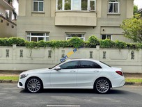 Cần bán Mercedes-Benz C class C300 AMG 2017 - Bán Mercedes C300 AMG năm 2017, màu trắng