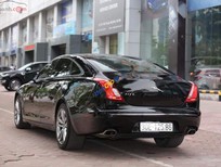 Bán xe oto Jaguar XJ   2010 - Bán Jaguar XJ sản xuất năm 2010, màu đen, nhập khẩu nguyên chiếc số tự động