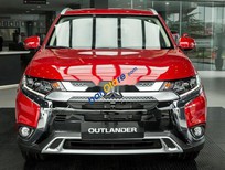 Bán xe oto Mitsubishi Outlander   2.0 Premium 2020 - Cần bán Mitsubishi Outlander 2.0 Premium sản xuất năm 2020, màu đỏ