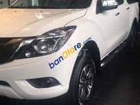 Cần bán Mazda BT 50 2017 - Cần bán gấp Mazda BT 50 sản xuất năm 2017, màu trắng, xe nhập xe gia đình