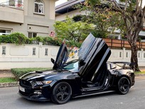 Ford Mustang GT 5.0L 2016 - Bán xe Ford Mustang 5.0L V8 Supercharged sản xuất năm 2016, màu đen 
