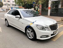 Cần bán Mercedes-Benz E class   2010 - Bán Mercedes năm sản xuất 2010, màu trắng