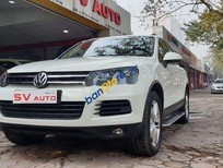 Volkswagen Touareg 2014 - Bán xe Volkswagen Touareg sản xuất 2014, màu trắng, xe nhập