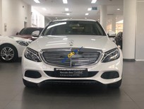 Bán Mercedes-Benz C class   2018 - Cần bán xe Mercedes C250 năm 2018, màu trắng