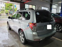 Cần bán Subaru Forester 2012 - Bán ô tô Subaru Forester 2012, màu bạc, nhập khẩu nguyên chiếc 