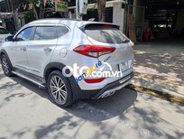 Bán xe oto Hyundai Tucson 2015 - Cần bán gấp Hyundai Tucson năm sản xuất 2015, màu bạc, xe nhập