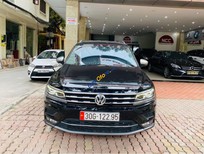 Volkswagen Tiguan 2017 - Cần bán Volkswagen Tiguan 2017, màu đen, xe nhập