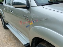 Bán xe oto Toyota Hilux   3.0G 4x4 MT 2010 - Cần bán lại xe Toyota Hilux 3.0G 4x4 MT 2010, màu bạc, xe nhập giá cạnh tranh