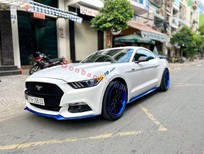 Bán xe oto Ford Mustang 2014 - Cần bán lại xe Ford Mustang 2014, màu trắng, nhập khẩu nguyên chiếc