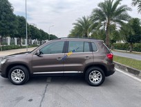 Volkswagen Tiguan  2.0AT 4X4 2015 - Chính chủ gia đình bán Volkswagen Tiguan 2.0 AT 4x4 sx 2015, nhập khẩu, ít sử dụng, giá bán 620 triệu