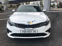 Cần bán Kia Optima   2.0 AT Luxury  2020 - Cần bán xe Kia Optima 2.0 AT Luxury năm 2020, màu trắng số tự động, giá chỉ 725 triệu