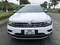 Cần bán xe Volkswagen Tiguan   Allspace  2017 - Cần bán lại xe Volkswagen Tiguan Allspace sản xuất 2017, màu trắng, xe nhập