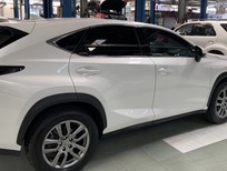 Cần bán xe Lexus NX 2016 - Bán xe Lexus NX200t đời 2016 màu trắng. 