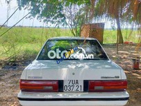 Cần bán xe Nissan Bluebird 1990 - Màu trắng, nhập khẩu