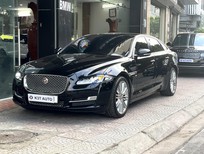 Cần bán Jaguar XJL 2016 - Màu đen, nội thất da bò - hỗ trợ giá tốt kèm nhiều quà tặng