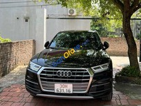 Cần bán Audi Q5 2019 - Màu đen, xe đẹp