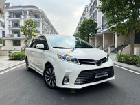 Cần bán xe Toyota Sienna 2018 - Bản giới hạn năm 2018, màu trắng, lịch sử hãng đẹp, check test thoải mái