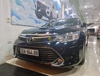 Cần bán Toyota Camry 2015 - Màu đen, giá tốt
