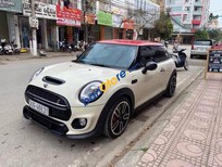 Bán xe oto Mini Cooper S 2016 - Cần bán gấp Mini Cooper S 3 cửa sản xuất 2016, màu trắng