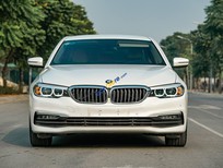 BMW 520i 2019 - Bán xe BMW 520i model 2019 sản xuất 2019 mới màu trắng, nội thất kem một chủ từ mới