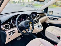 Mercedes-Benz V 220 2015 - Màu trắng, nhập khẩu