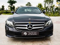Cần bán Mercedes-Benz E180 2020 - Tặng ngay gói chăm sóc và phủ Ceramic cao cấp + gói chăm xe 01 năm