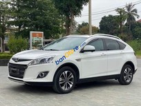 Luxgen U6 2015 - Xe màu trắng