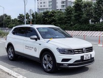 Bán Volkswagen Tiguan Allspace 2021 - Bán xe Demo của hãng mới sử dụng 6 tháng