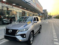 Toyota Fortuner 2021 - Màu bạc