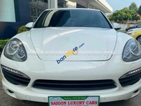 Bán xe oto Porsche Cayenne S 2011 - Ngoại thất màu trắng sang trọng