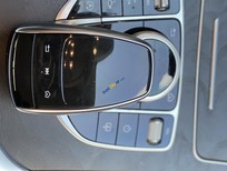 Cần bán Mercedes-Benz C200 2018 - Xe màu trắng