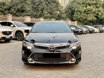 Cần bán Toyota Camry 2018 - Bán xe nhập khẩu nguyên chiếc giá 820tr