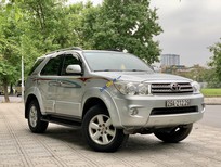 Cần bán xe Toyota Fortuner 2011 - Màu bạc số tự động, 385 triệu