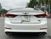 Hyundai Elantra 2016 - Màu trắng