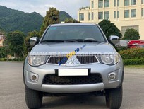 Bán Mitsubishi Triton 2010 - Màu bạc, nhập khẩu nguyên chiếc