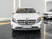 Bán xe oto Mercedes-Benz GLA 200 2017 - Màu trắng, nội thất kem