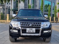 Bán xe oto Mitsubishi Pajero 3.8L 4x4 2016 - Cần bán lại xe Mitsubishi Pajero 3.8L 4x4 đời 2016, màu đen, nhập khẩu Nhật Bản