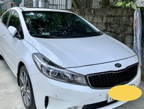 Cần bán xe Kia Cerato 2018 - Chính chủ bán Xe Kia cerato đời cuối 2018 bản 1.6 số tự động 6 cấp ghế 2 màu.