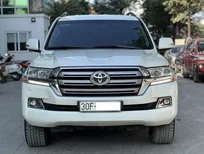 Cần bán Toyota Land Cruiser  VX 2019 - Toyota Landcruiser VX 4.6V8 ( LC200) Xe sản xuất năm 2019 đẹp xuất sắc. Dàn lốp còn cong theo xe