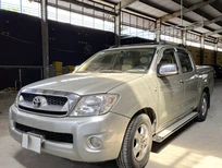 Bán xe oto Toyota Hilux E 2010 - Chính chủ cavet bán Toyota Hilux 2.5E 2010 biển Sài Gòn