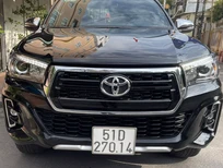Bán Toyota Hilux AT 2 cầu 4x4 2019 - Bán Toyota Hilux AT 2 cầu 4x4 2019, màu đen, giá 698tr