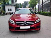 Mercedes-Benz C200 2019 - Bán ô tô Mercedes C200 đời 2019, màu đỏ, xe gia đình 1 chủ từ mới