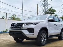 Toyota Fortuner 2.7 TA 2024 - nhập khẩu indo ( 1 cầu và 2 cầu) liên hệ để biết thêm giá giảm 