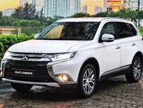 Mitsubishi Outlander 2016 - Chính Chủ Cần Bán Xe Mitsubishi Outlander 2016, nhập khẩu Nhật Bản, CVT 2.0, màu trắng, 5 chỗ.