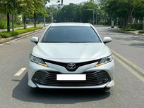 Toyota Camry 2.5Q 2021 - Bán Toyota Camry 2.5Q 2021, màu trắng, xe nhập, giá chỉ 985 triệu