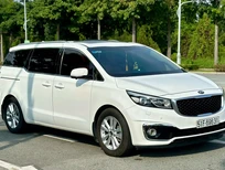 Cần bán Kia Sedona GATH full xăng 2017 - Cần bán xe Kia Sedona GATH full xăng 2017, màu trắng