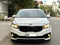 Cần bán Kia Sedona GATH full xăng 2017 - Cần bán xe Kia Sedona GATH full xăng 2017, màu trắng